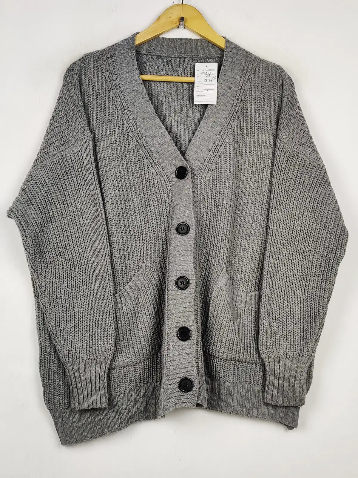 Buy online pre-used pre-loved 100% authentic & Original branded Urbanic (LS-19567) available in Pakistan. Top international brands avilable.