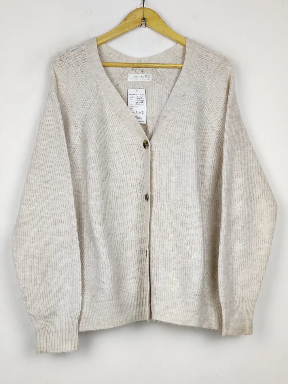 Buy online pre-used pre-loved 100% authentic & Original branded Primark (LS-19568) available in Pakistan. Top international brands avilable.