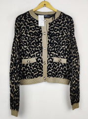 Buy online pre-used pre-loved 100% authentic & Original branded Primark (LS-19583) available in Pakistan. Top international brands avilable.