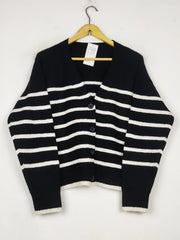 Buy online pre-used pre-loved 100% authentic & Original branded New Look (LS-19584) available in Pakistan. Top international brands avilable.