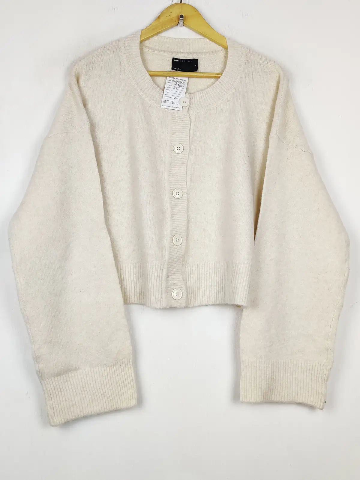 Buy online pre-used pre-loved 100% authentic & Original branded Asos (LS-19594) available in Pakistan. Top international brands avilable.