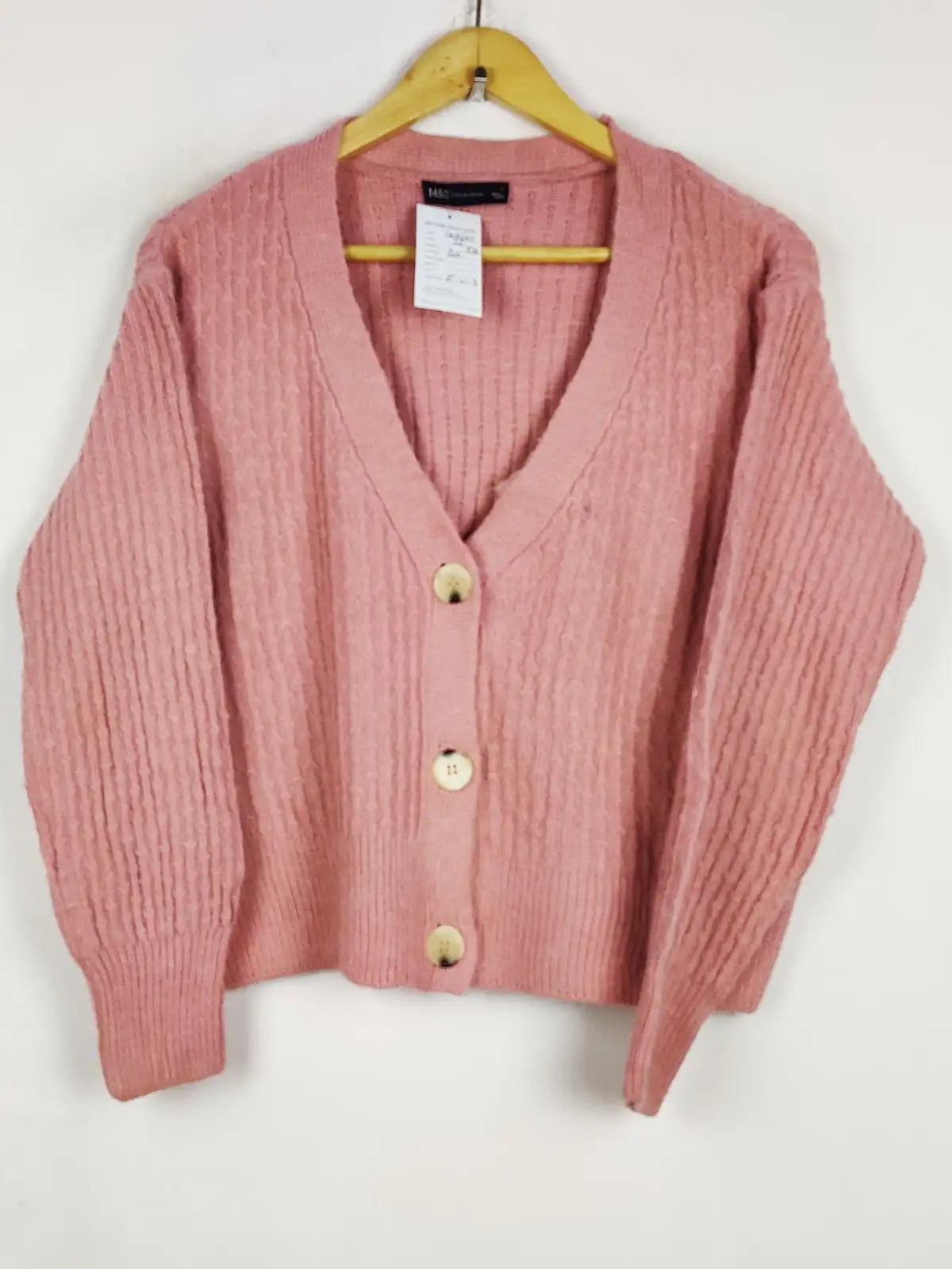 Buy online pre-used pre-loved 100% authentic & Original branded Marks & Spencer (LS-19607) available in Pakistan. Top international brands avilable.