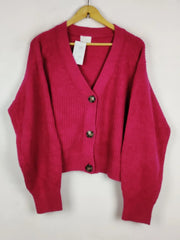 Buy online pre-used pre-loved 100% authentic & Original branded H&M (LS-19652) available in Pakistan. Top international brands avilable.