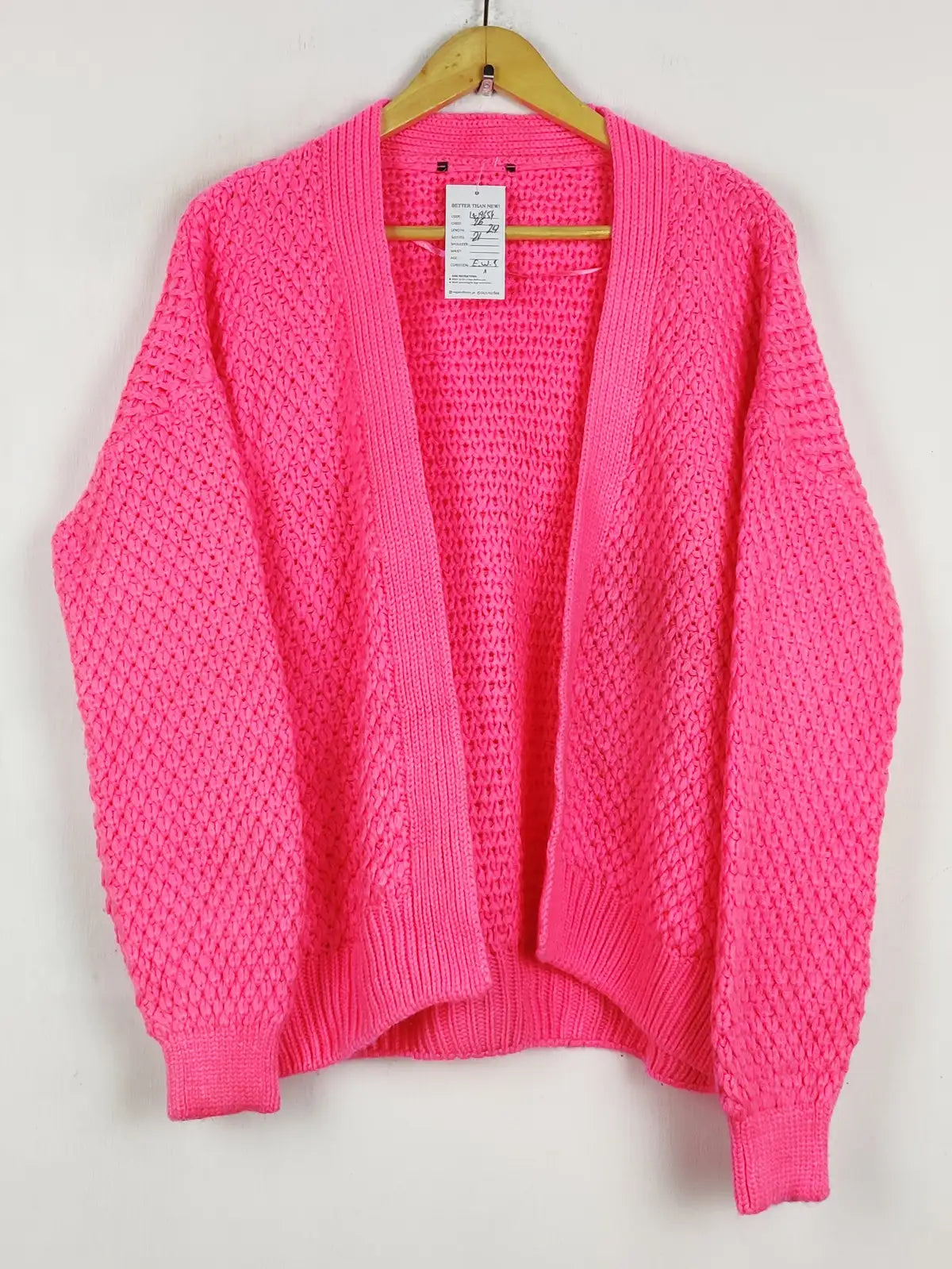 Buy online pre-used pre-loved 100% authentic & Original branded Primark (LS-19654) available in Pakistan. Top international brands avilable.