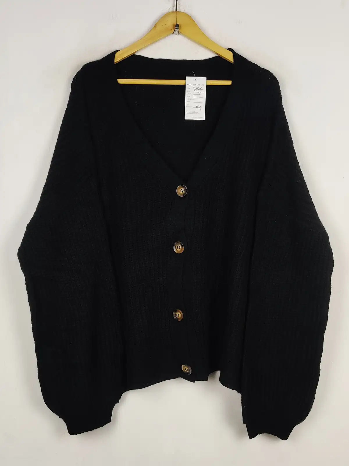 Buy online pre-used pre-loved 100% authentic & Original branded Shein (LS-19656) available in Pakistan. Top international brands avilable.