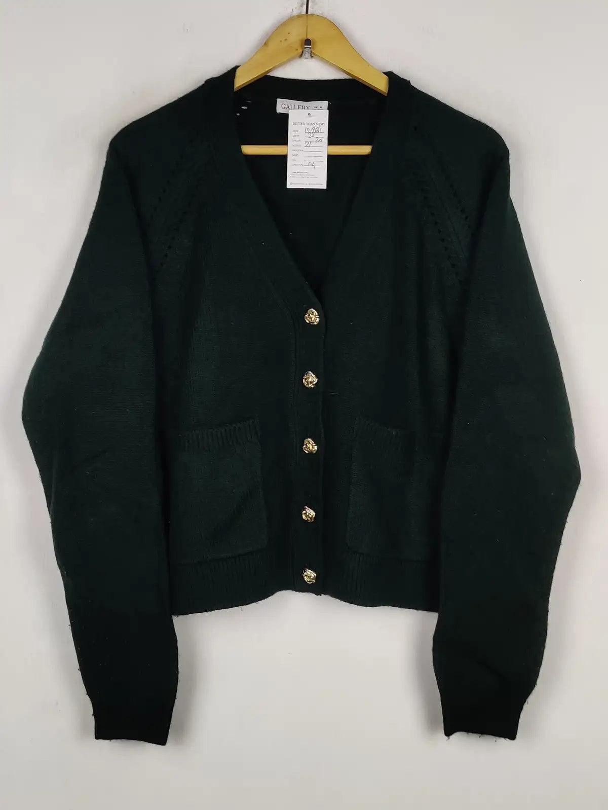 Buy online pre-used pre-loved 100% authentic & Original branded Gallery (LS-19661) available in Pakistan. Top international brands avilable.