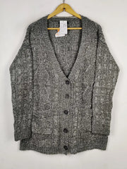 Buy online pre-used pre-loved 100% authentic & Original branded Atmosphere (LS-19672) available in Pakistan. Top international brands avilable.