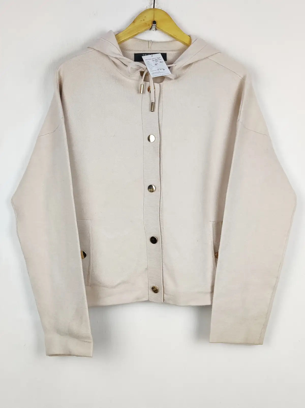 Buy online pre-used pre-loved 100% authentic & Original branded Primark (LS-19676) available in Pakistan. Top international brands avilable.