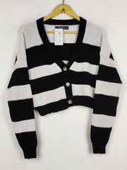 Buy online pre-used pre-loved 100% authentic & Original branded Primark (LS-19682) available in Pakistan. Top international brands avilable.