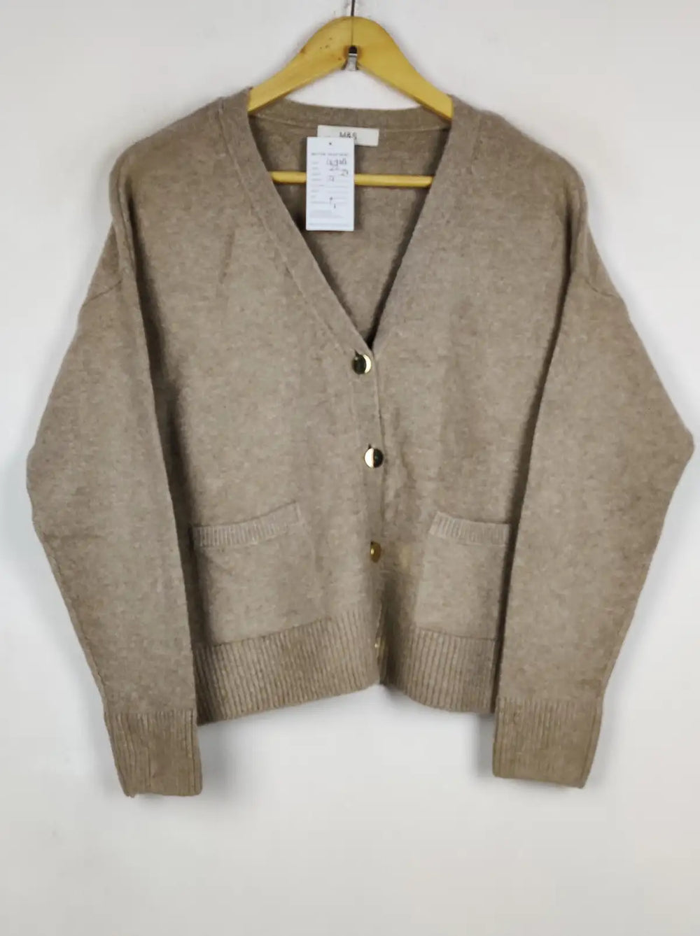 Buy online pre-used pre-loved 100% authentic & Original branded Marks & Spencer (LS-19684) available in Pakistan. Top international brands avilable.