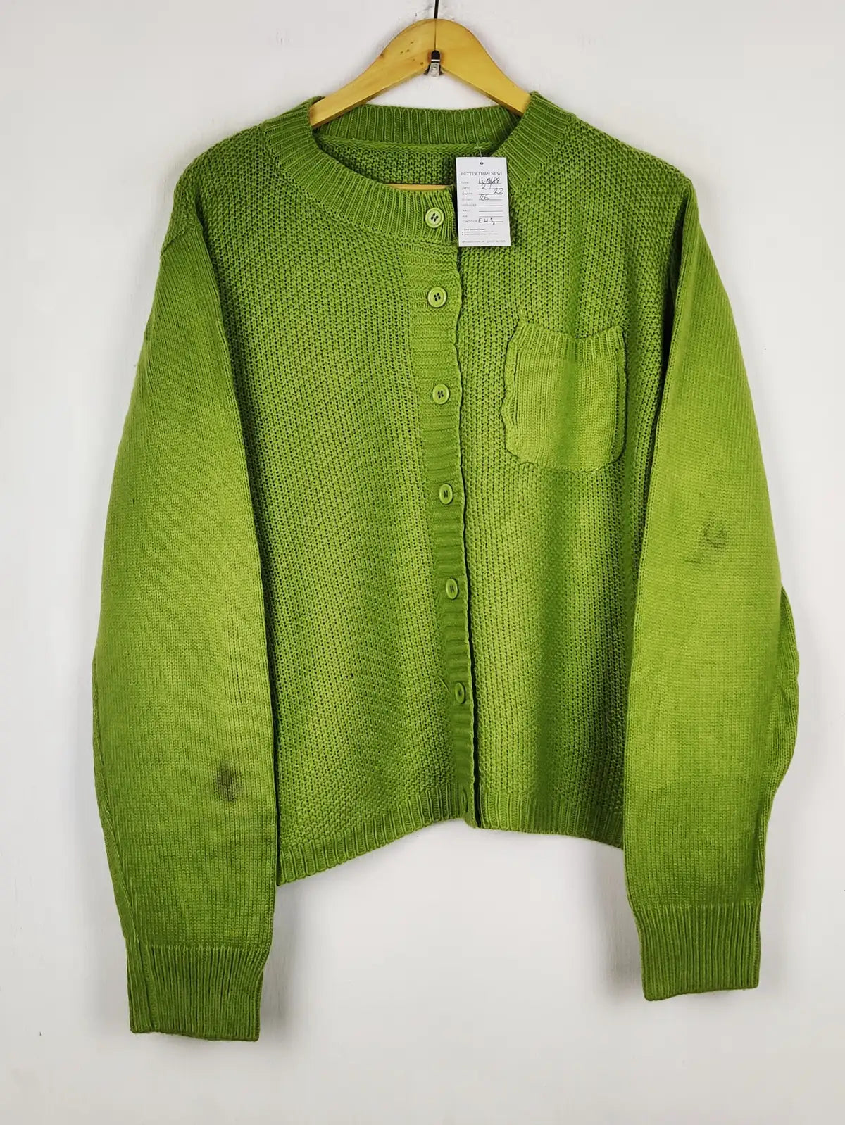 Buy online pre-used pre-loved 100% authentic & Original branded Unknown Brand (LS-19689) available in Pakistan. Top international brands avilable.