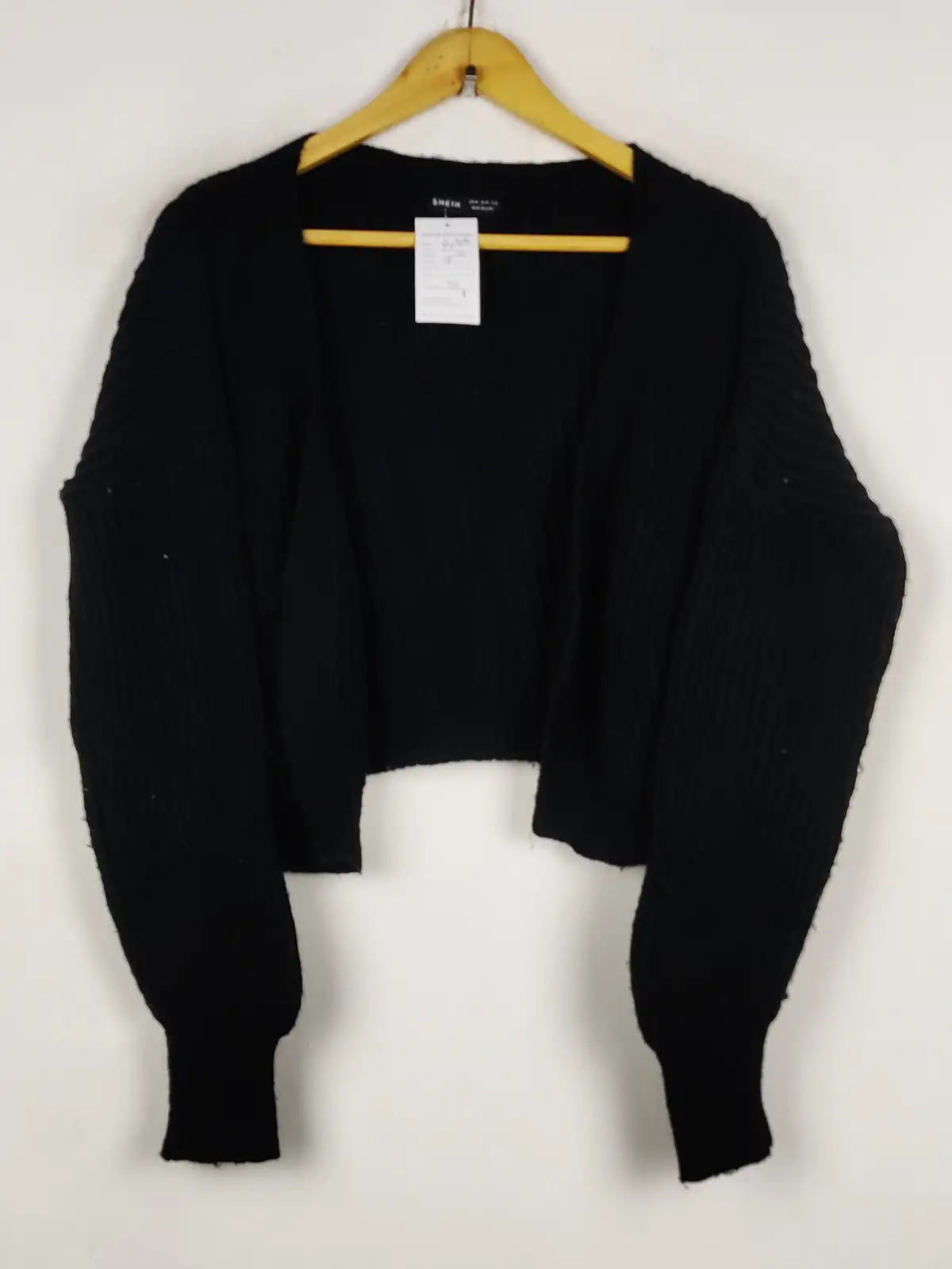 Buy online pre-used pre-loved 100% authentic & Original branded Shein (LS-19694) available in Pakistan. Top international brands avilable.