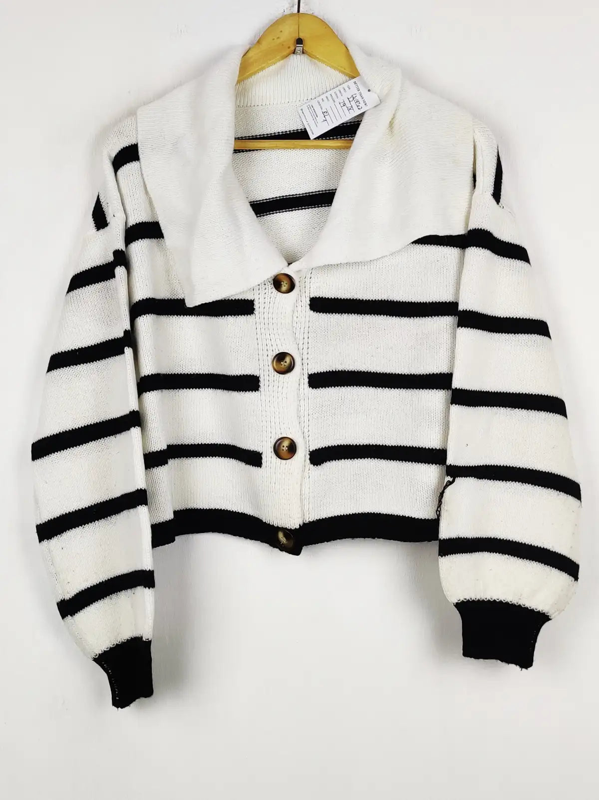 Buy online pre-used pre-loved 100% authentic & Original branded Shein (LS-19702) available in Pakistan. Top international brands avilable.