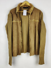 Buy online pre-used pre-loved 100% authentic & Original branded Adamus (LS-19717) available in Pakistan. Top international brands avilable.