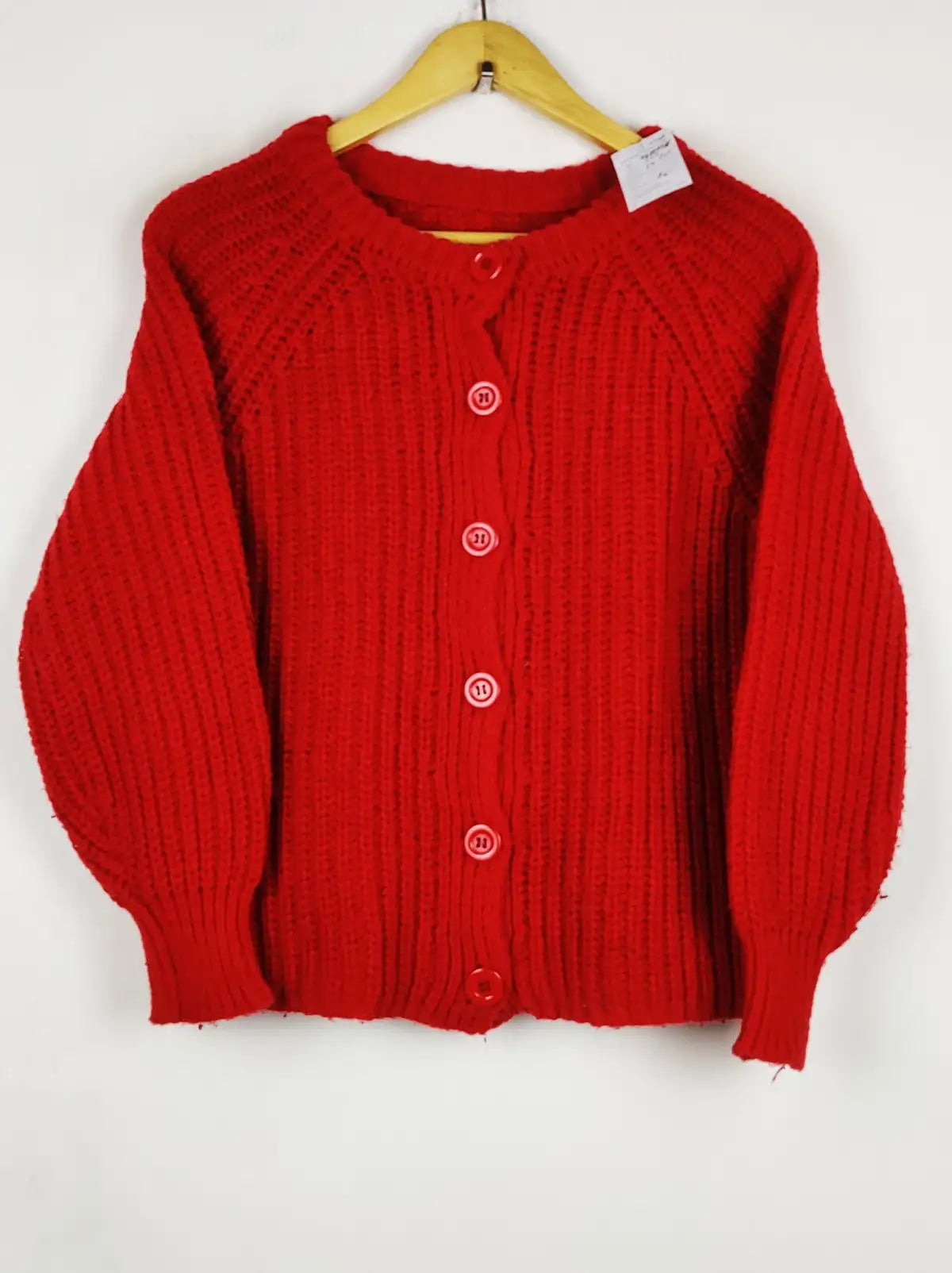 Buy online pre-used pre-loved 100% authentic & Original branded Unknown Brand (LS-19738) available in Pakistan. Top international brands avilable.