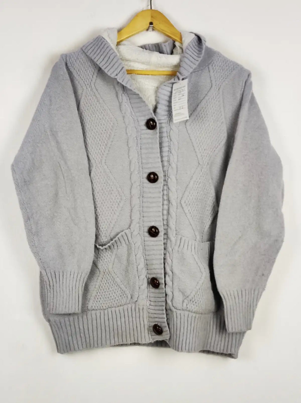 Buy online pre-used pre-loved 100% authentic & Original branded Unknown Brand (LS-19747) available in Pakistan. Top international brands avilable.