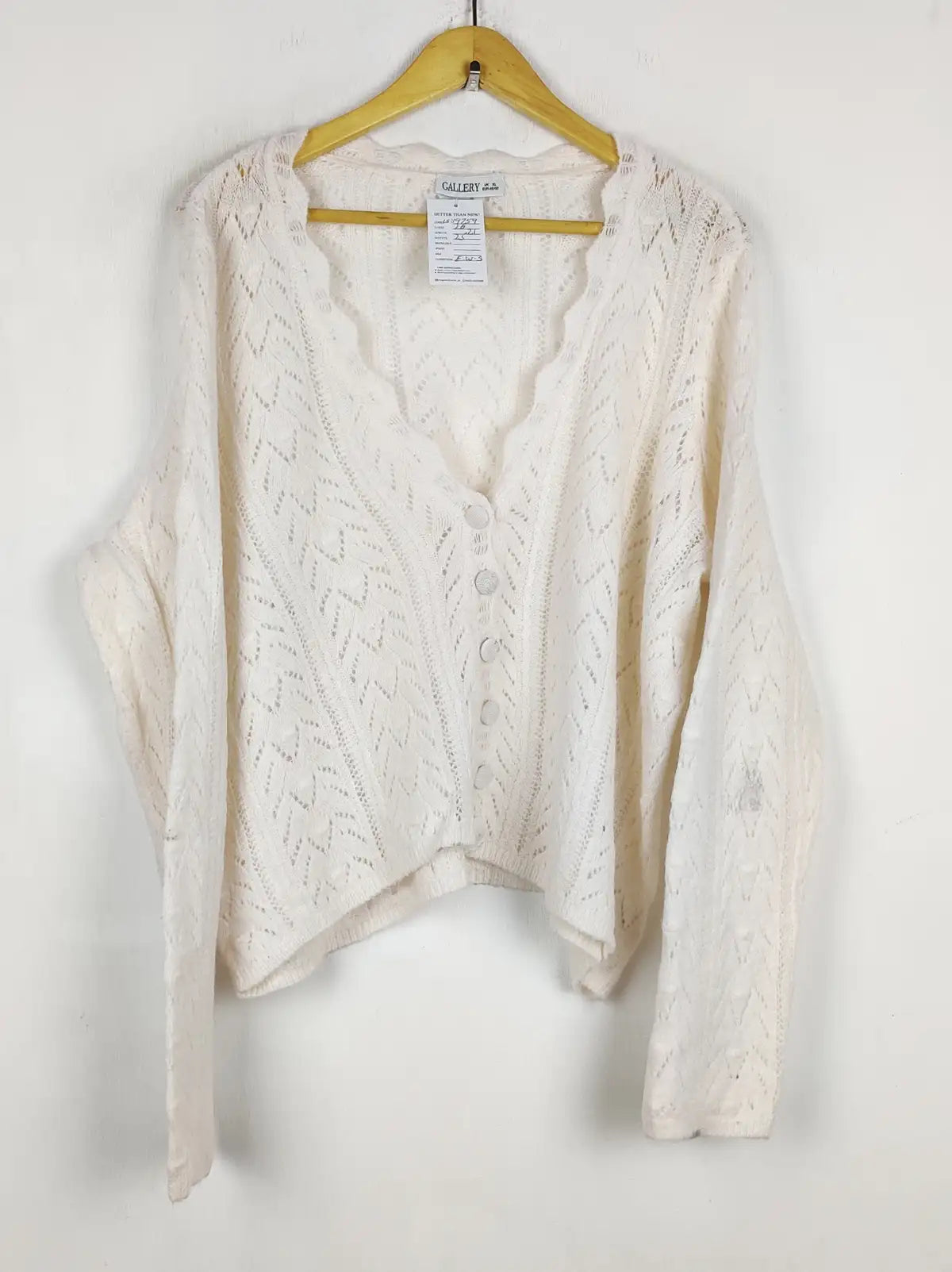 Buy online pre-used pre-loved 100% authentic & Original branded Gallery (LS-19759) available in Pakistan. Top international brands avilable.