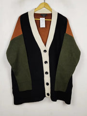 Buy online pre-used pre-loved 100% authentic & Original branded Primark (LS-19767) available in Pakistan. Top international brands avilable.
