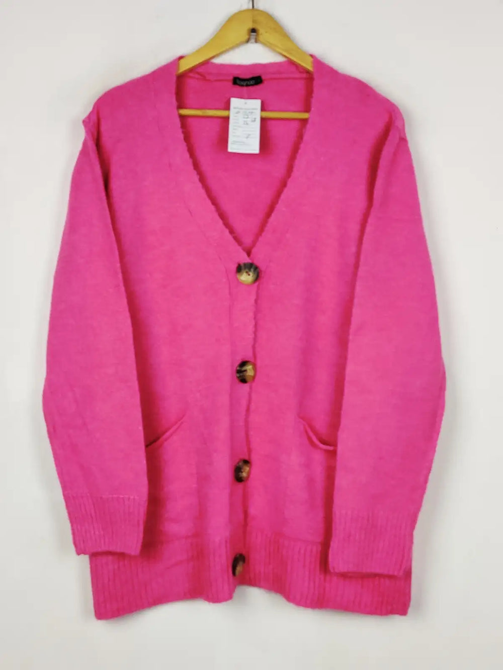 Buy online pre-used pre-loved 100% authentic & Original branded Boohoo (LS-19790) available in Pakistan. Top international brands avilable.