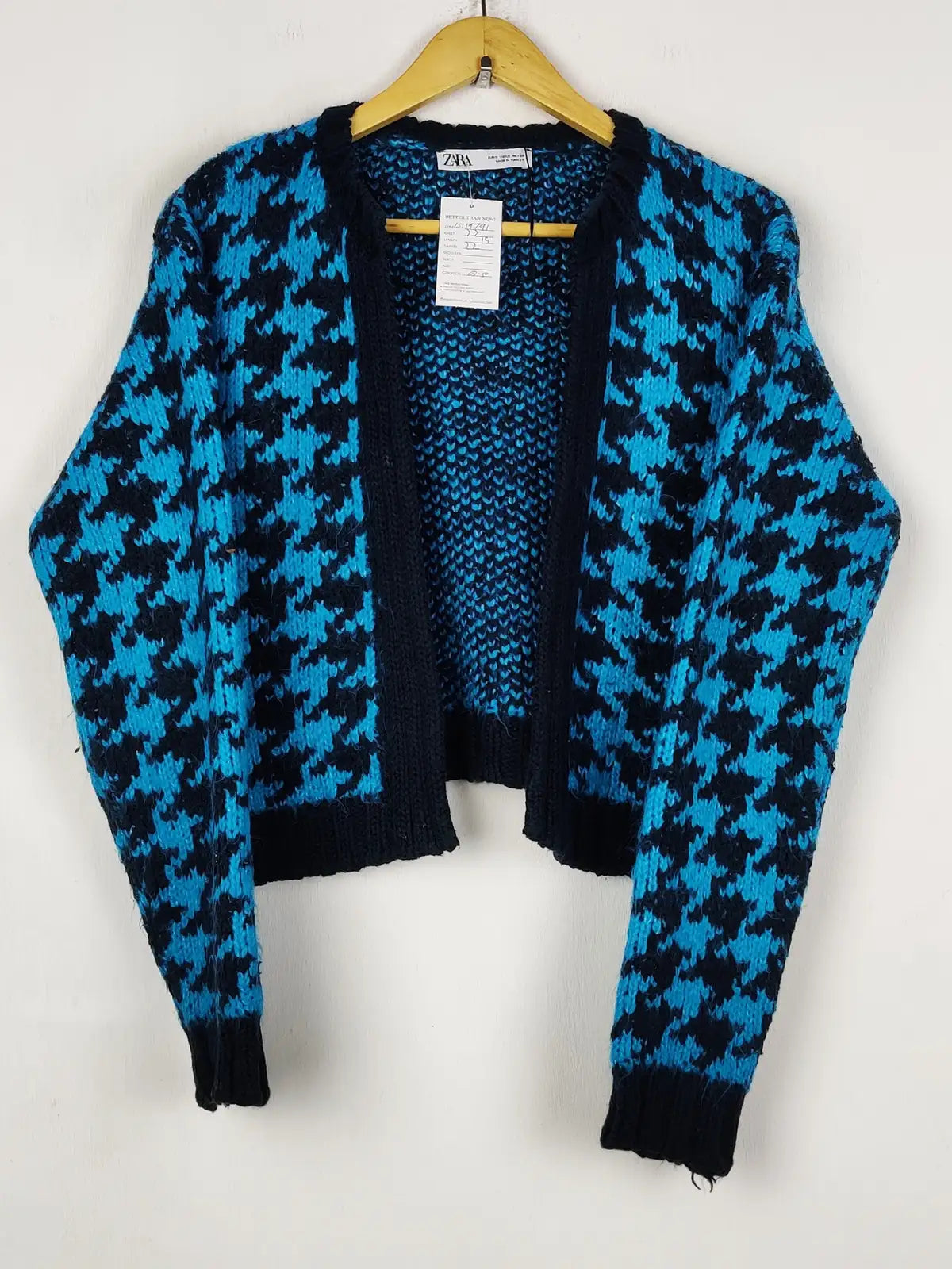 Buy online pre-used pre-loved 100% authentic & Original branded Zara (LS-19791) available in Pakistan. Top international brands avilable.