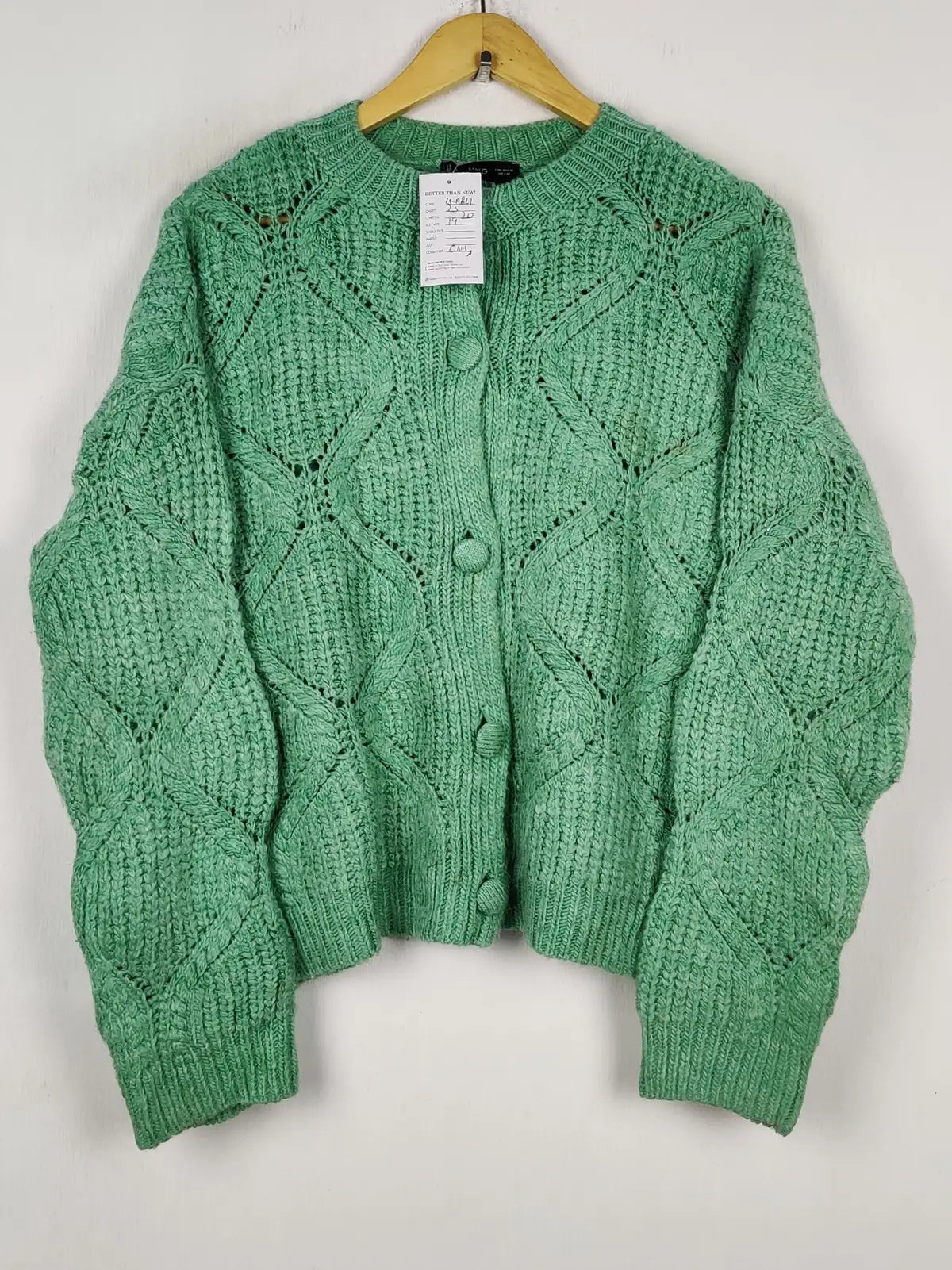 Buy online pre-used pre-loved 100% authentic & Original branded Mango (LS-19821) available in Pakistan. Top international brands avilable.