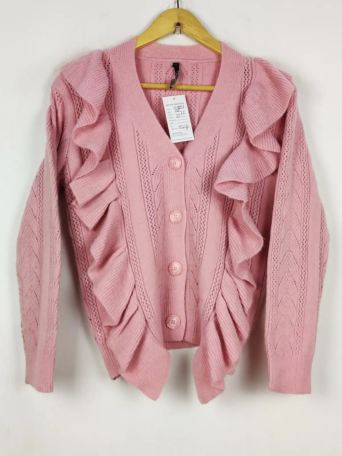 Buy online pre-used pre-loved 100% authentic & Original branded Gd (LS-19826) available in Pakistan. Top international brands avilable.