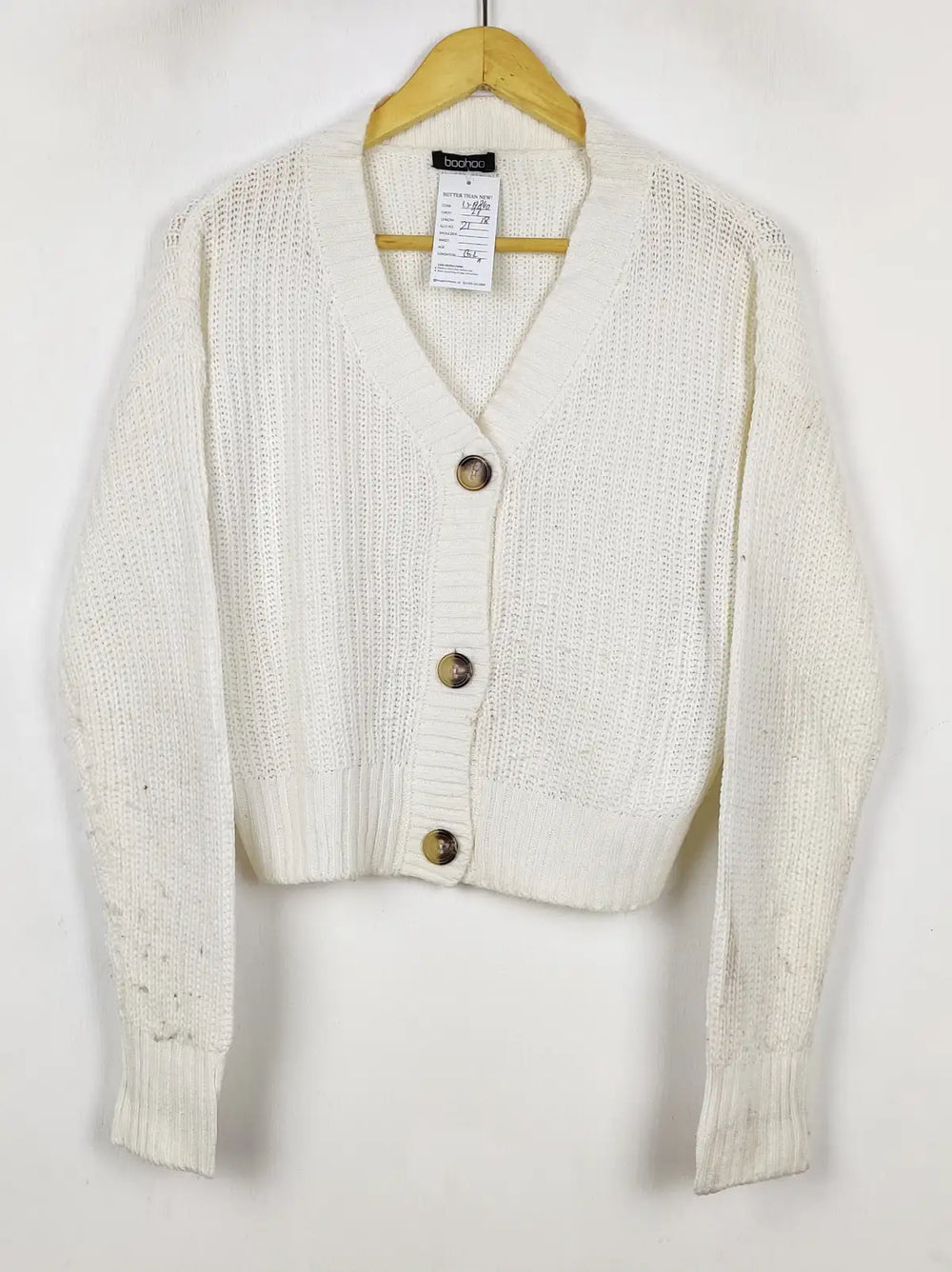Buy online pre-used pre-loved 100% authentic & Original branded Boohoo (LS-19840) available in Pakistan. Top international brands avilable.