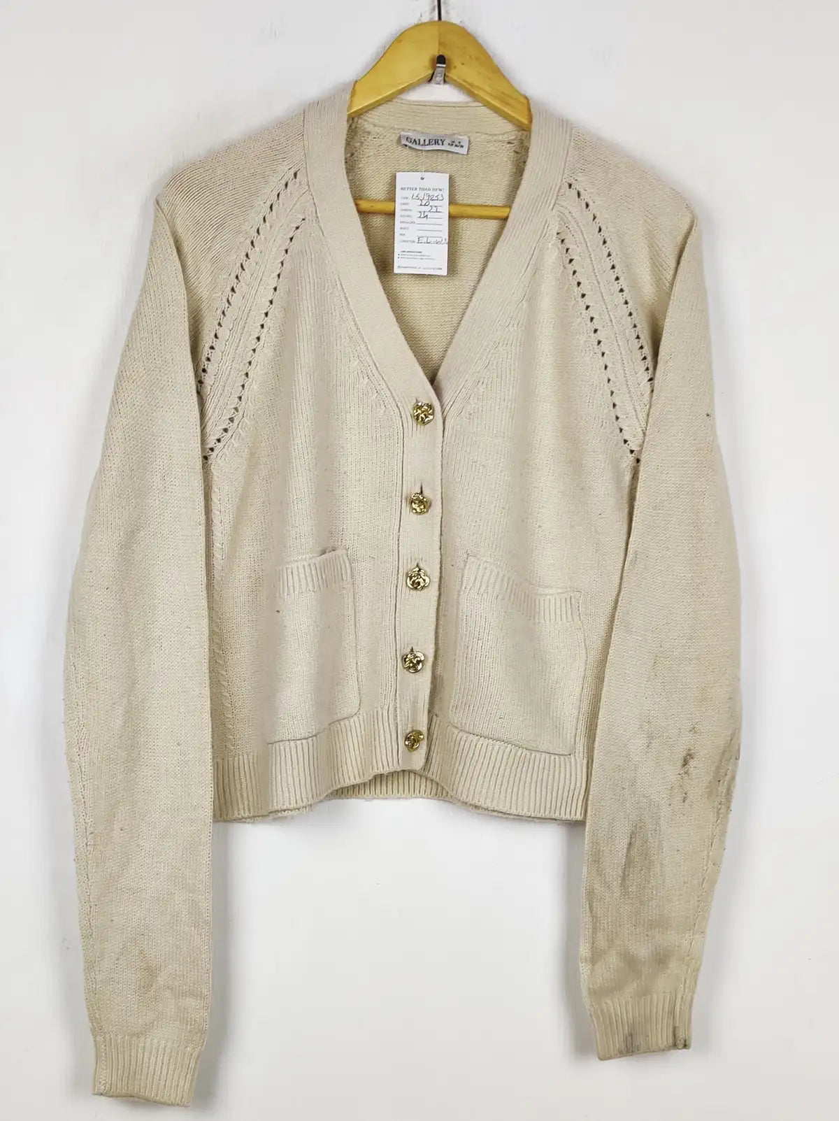 Buy online pre-used pre-loved 100% authentic & Original branded Gallery (LS-19853) available in Pakistan. Top international brands avilable.