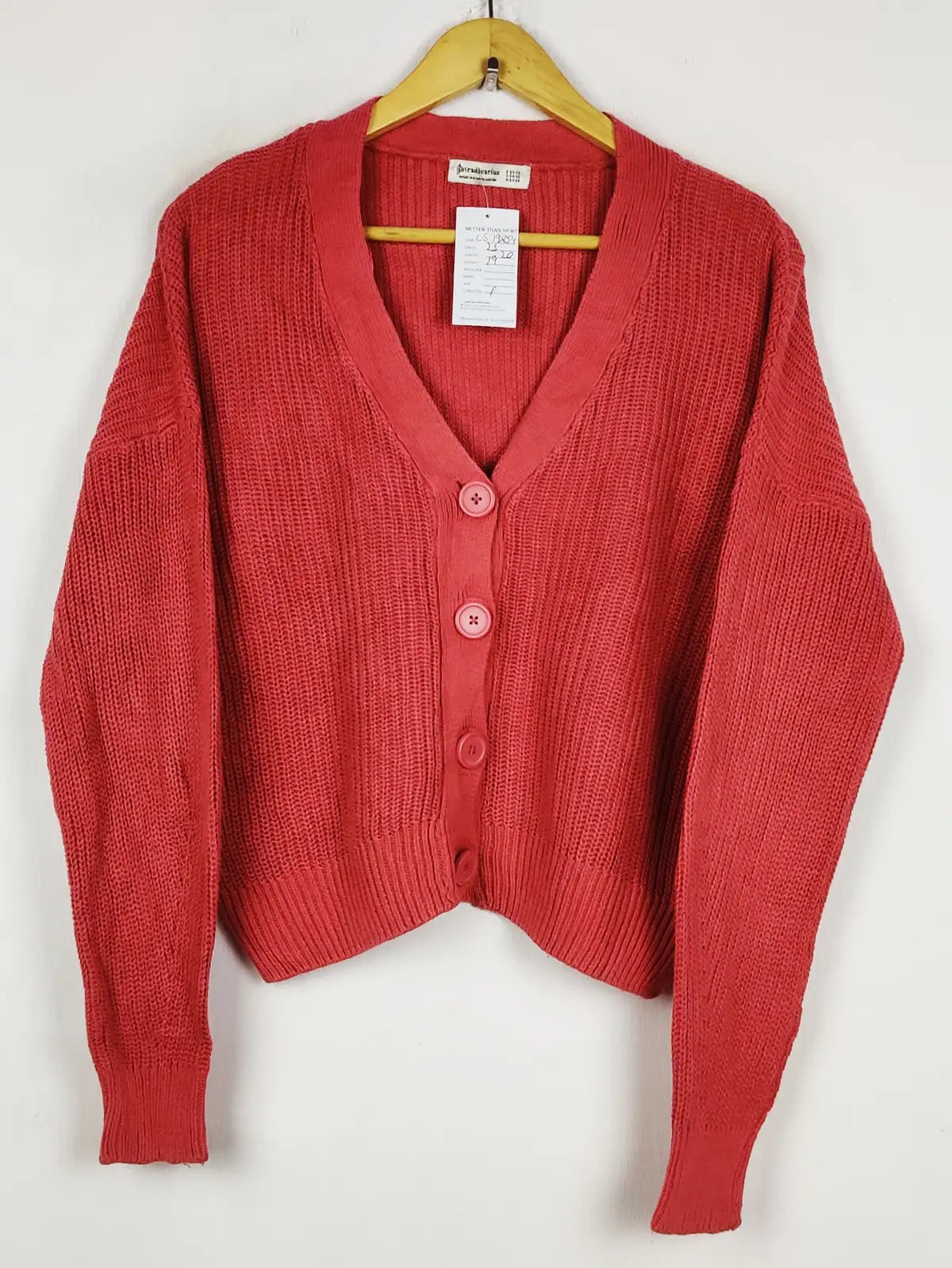 Buy online pre-used pre-loved 100% authentic & Original branded Stradivarius (LS-19854) available in Pakistan. Top international brands avilable.
