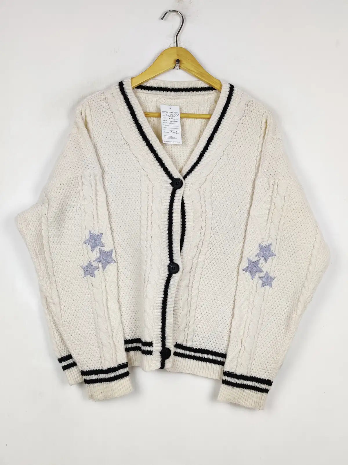 Buy online pre-used pre-loved 100% authentic & Original branded Unknown Brand (LS-19855) available in Pakistan. Top international brands avilable.