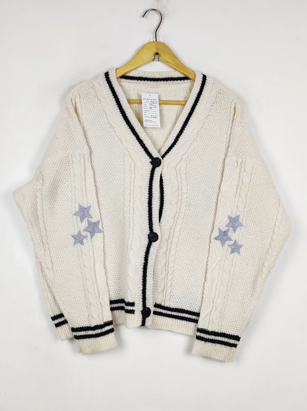 Buy online pre-used pre-loved 100% authentic & Original branded Unknown Brand (LS-19855) available in Pakistan. Top international brands avilable.