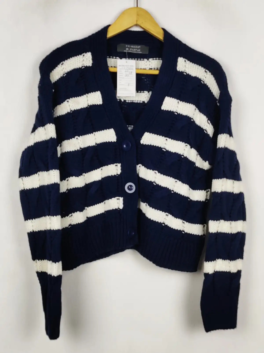 Buy online pre-used pre-loved 100% authentic & Original branded Primark (LS-19856) available in Pakistan. Top international brands avilable.
