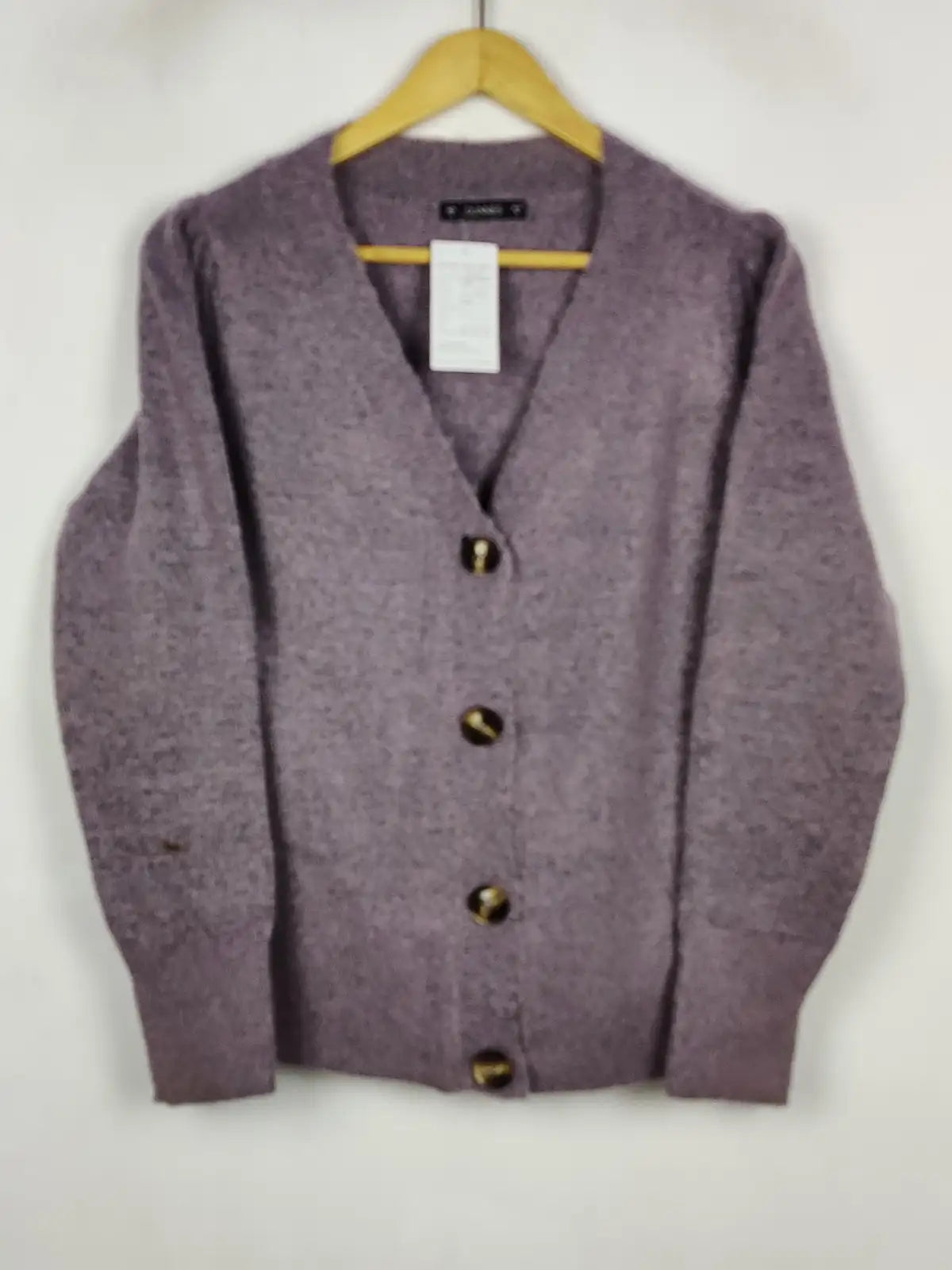 Buy online pre-used pre-loved 100% authentic & Original branded Dunnes Stores (LS-19860) available in Pakistan. Top international brands avilable.
