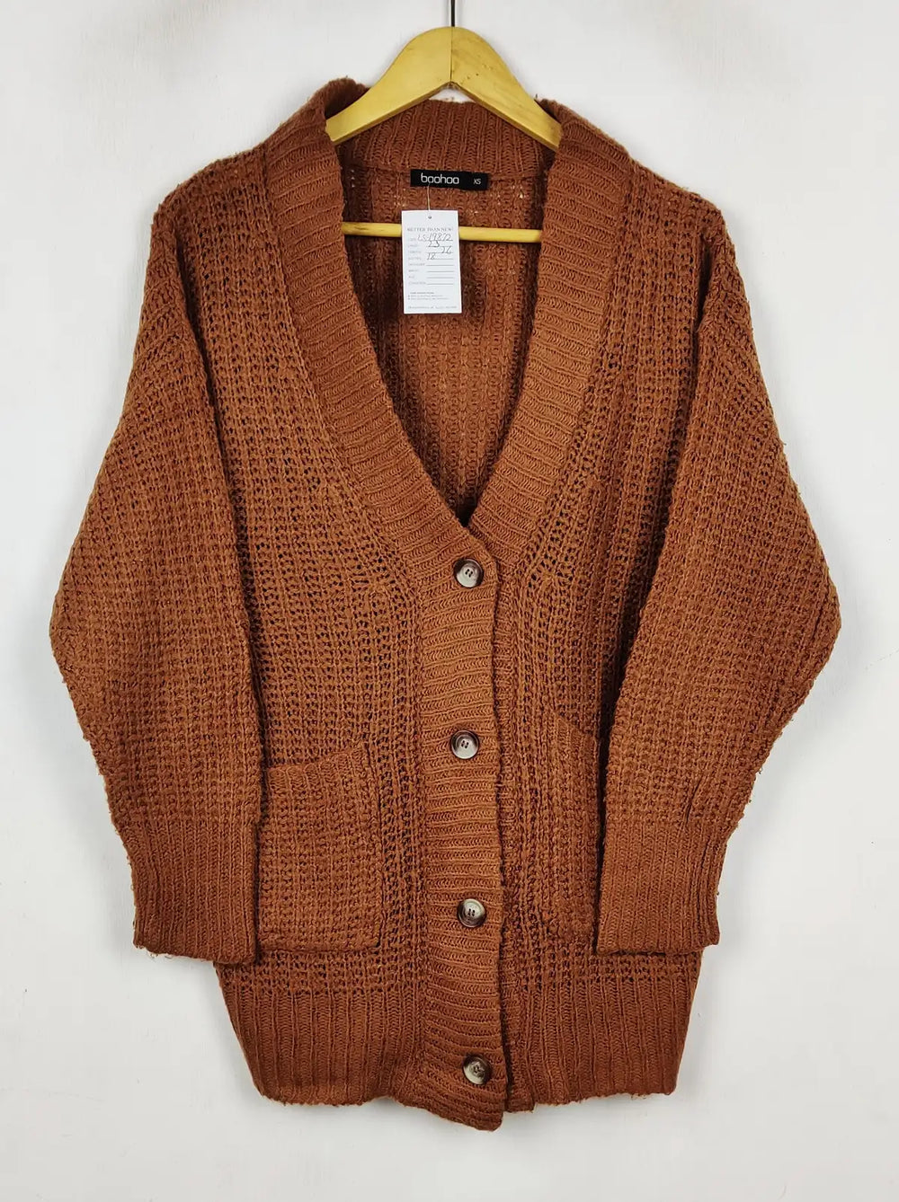Buy online pre-used pre-loved 100% authentic & Original branded Boohoo (LS-19872) available in Pakistan. Top international brands avilable.