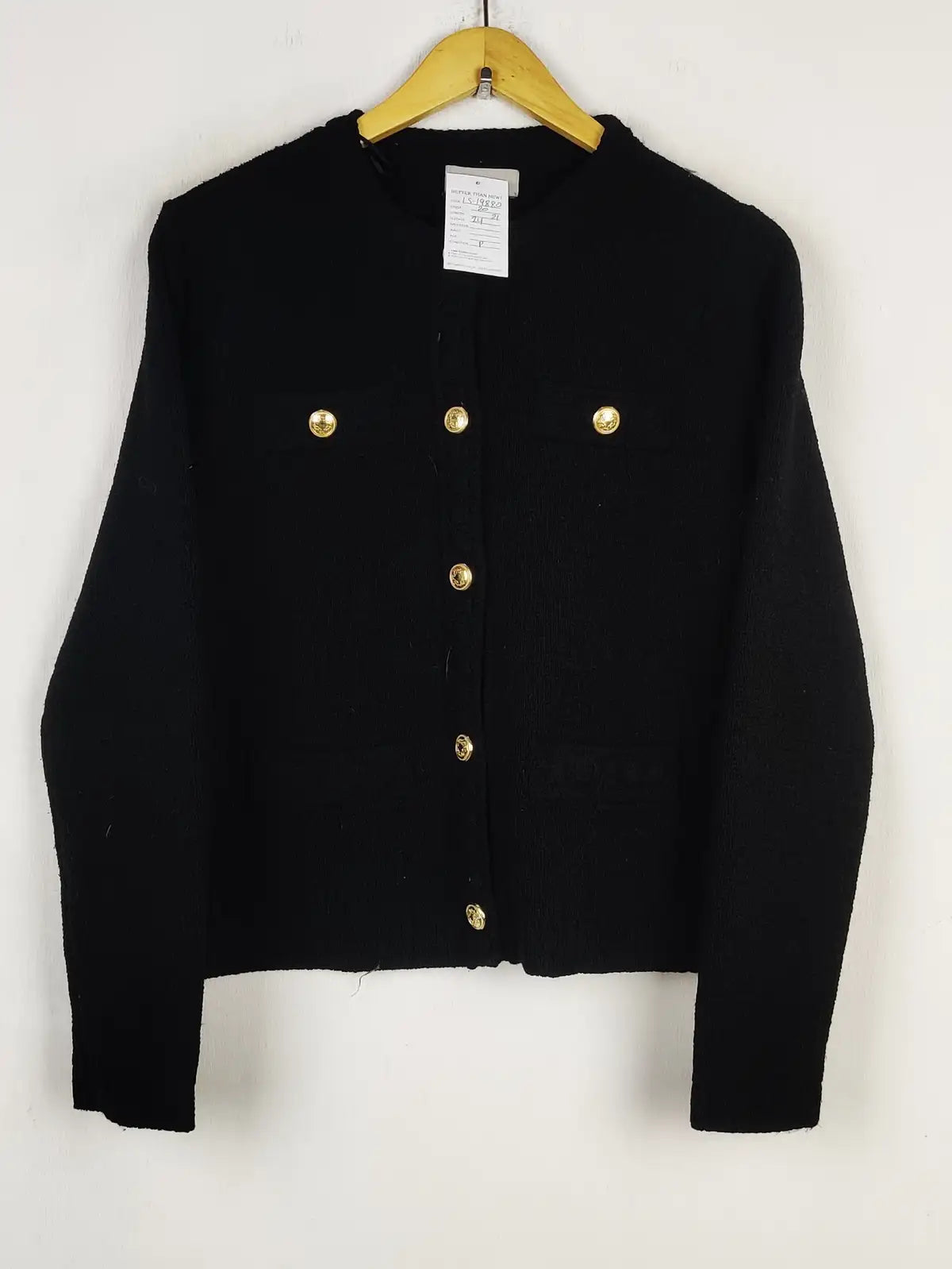 Buy online pre-used pre-loved 100% authentic & Original branded H&M (LS-19880) available in Pakistan. Top international brands avilable.