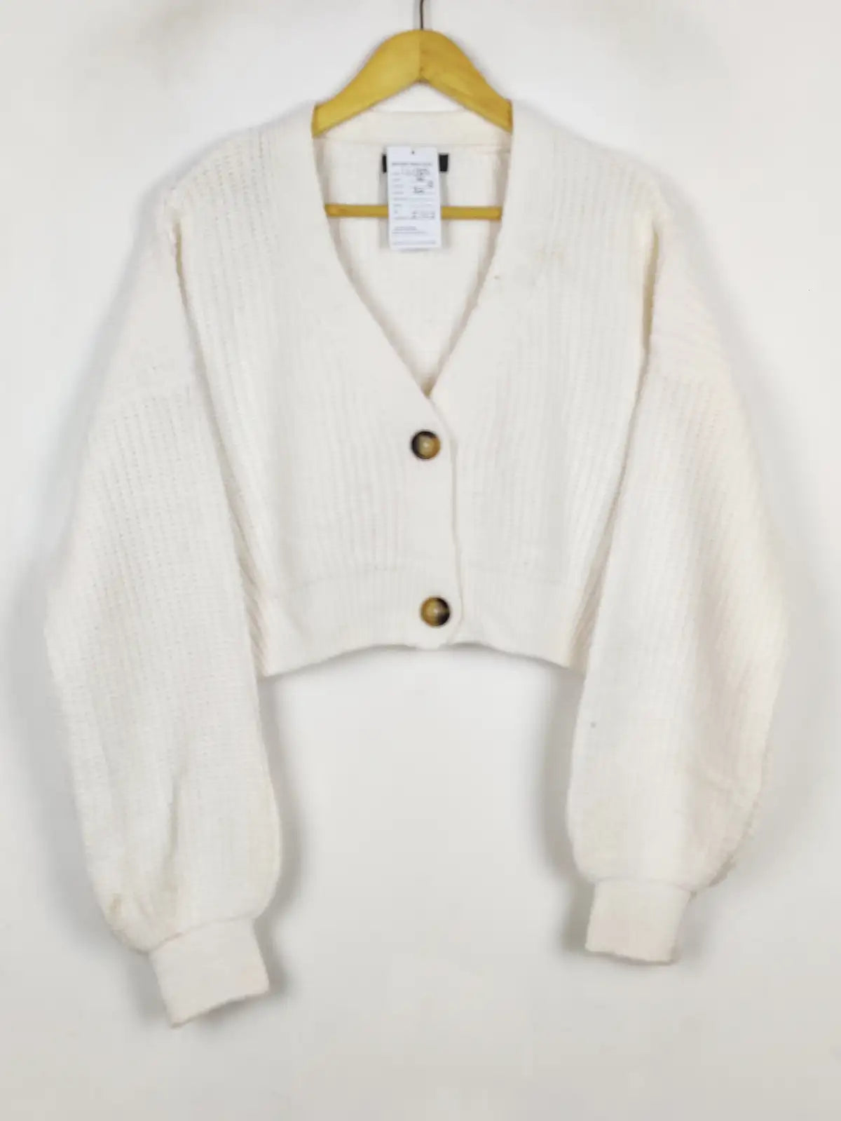 Buy online pre-used pre-loved 100% authentic & Original branded Primark (LS-19891) available in Pakistan. Top international brands avilable.