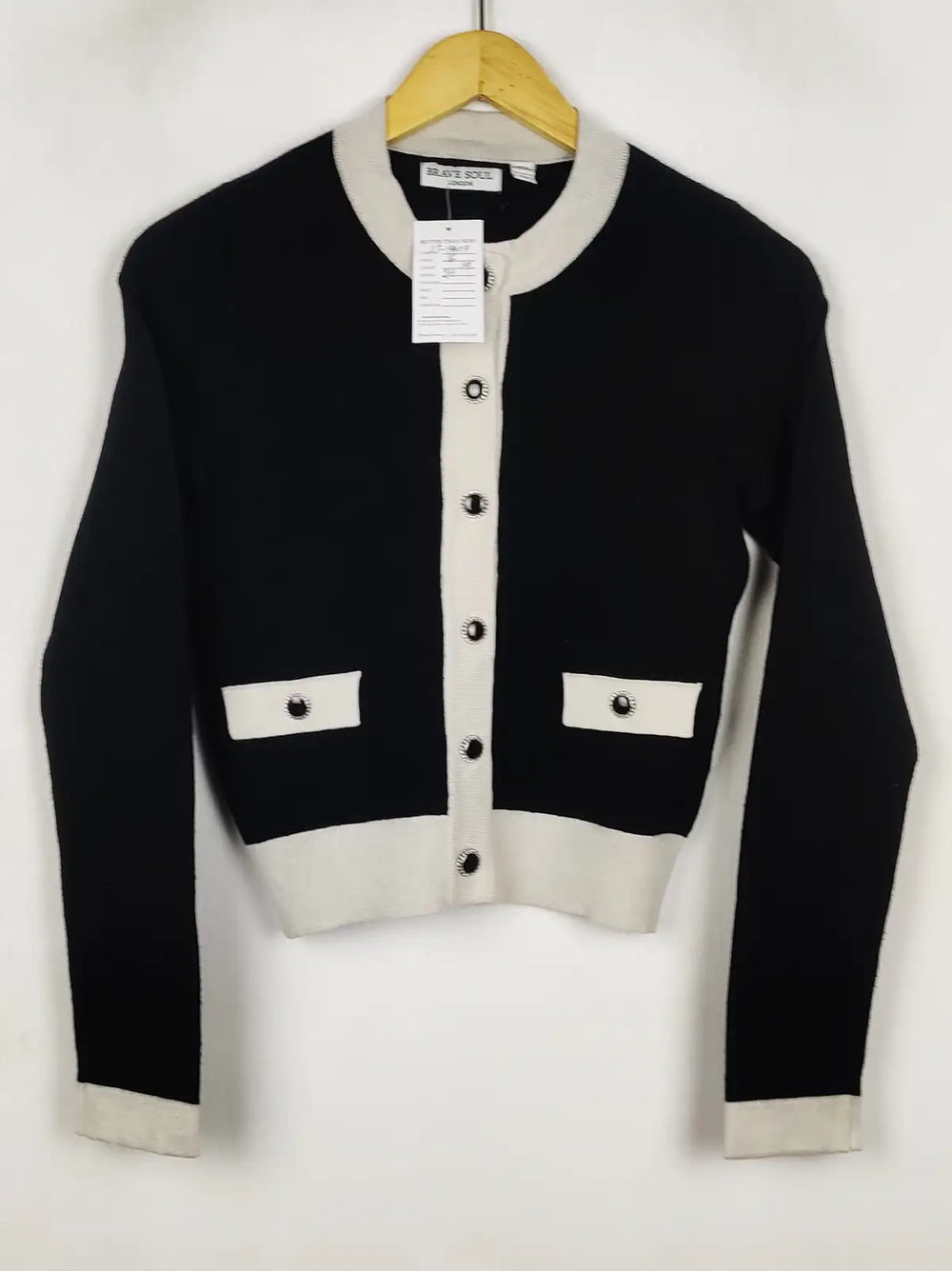 Buy online pre-used pre-loved 100% authentic & Original branded Brave Soul (LS-19909) available in Pakistan. Top international brands avilable.