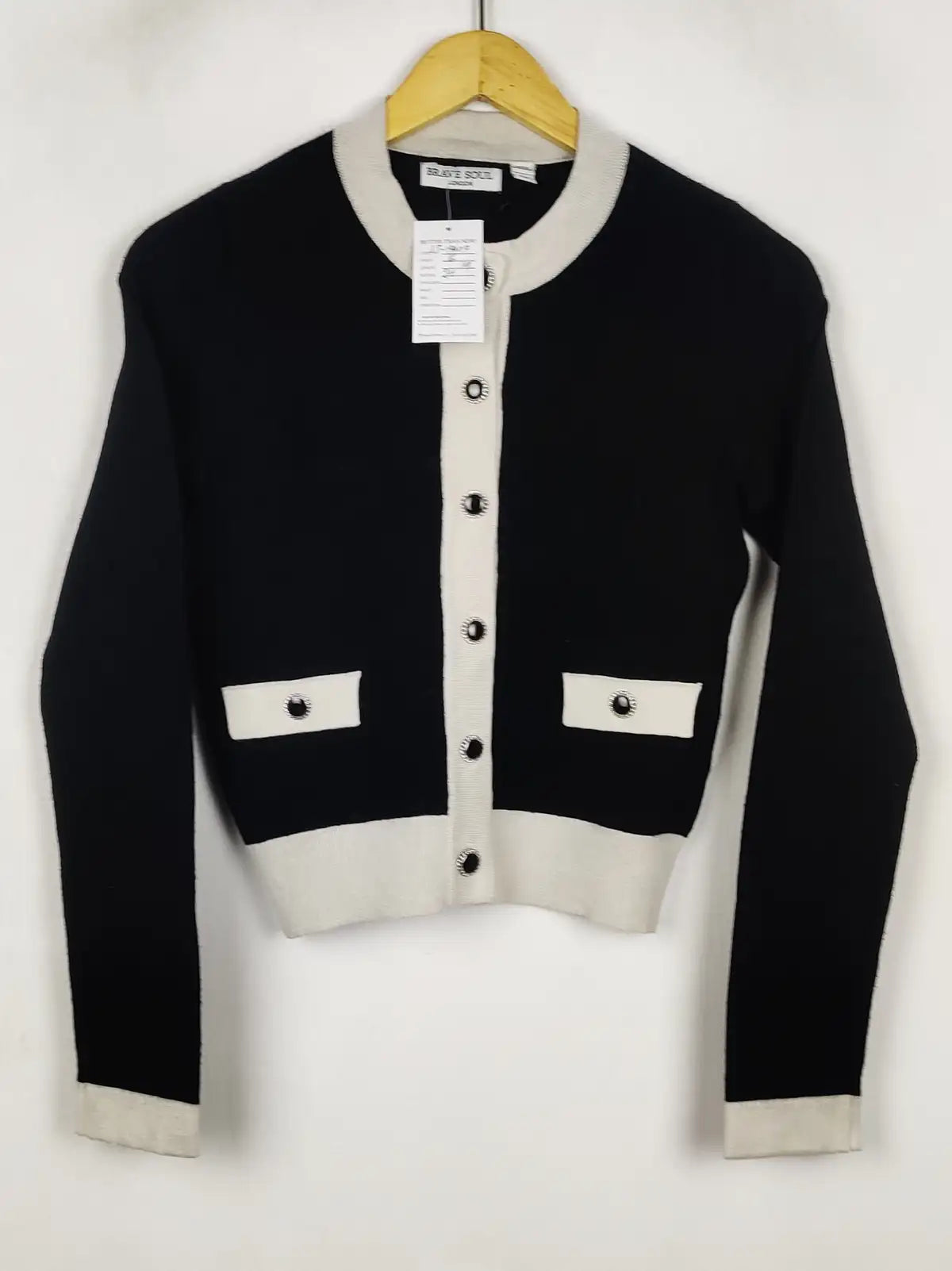 Buy online pre-used pre-loved 100% authentic & Original branded Brave Soul (LS-19909) available in Pakistan. Top international brands avilable.