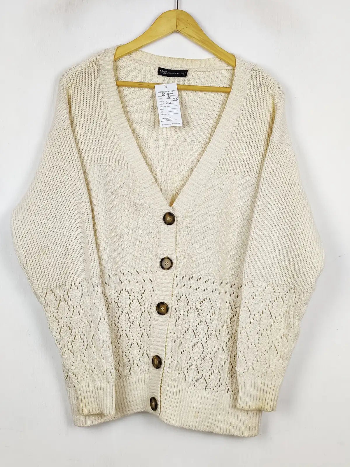 Buy online pre-used pre-loved 100% authentic & Original branded Marks & Spencer (LS-19911) available in Pakistan. Top international brands avilable.