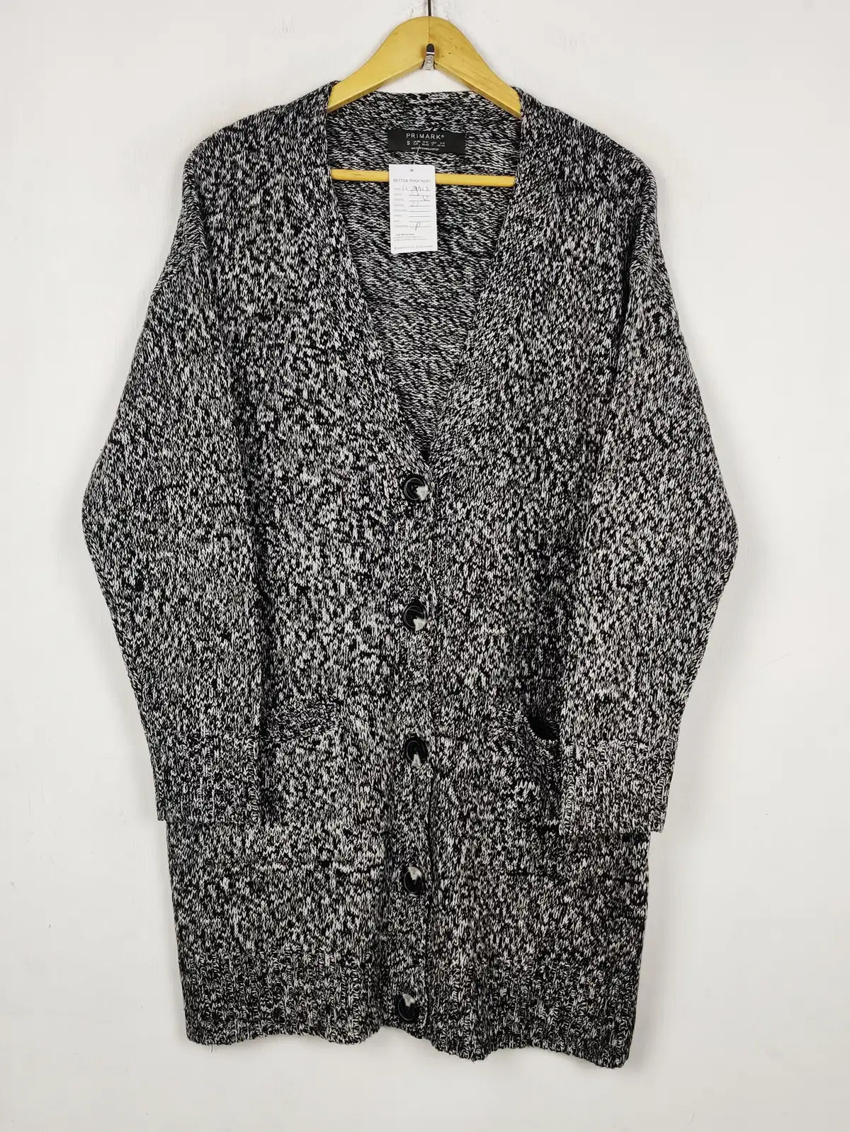 Buy online pre-used pre-loved 100% authentic & Original branded Primark (LS-19917) available in Pakistan. Top international brands avilable.