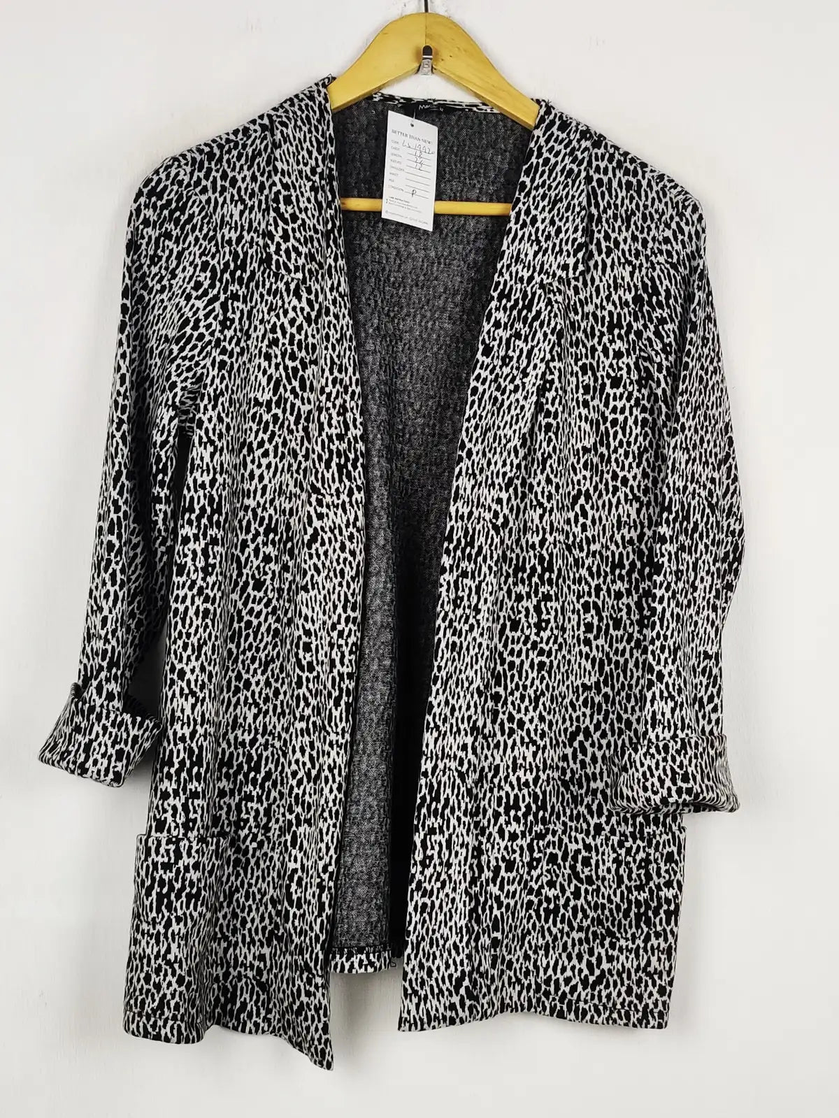 Buy online pre-used pre-loved 100% authentic & Original branded M&Co (LS-19920) available in Pakistan. Top international brands avilable.