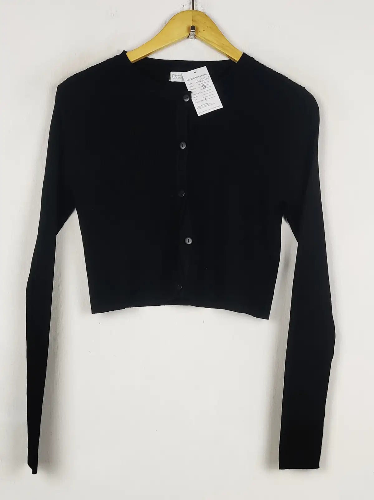 Buy online pre-used pre-loved 100% authentic & Original branded Primark (LS-19922) available in Pakistan. Top international brands avilable.