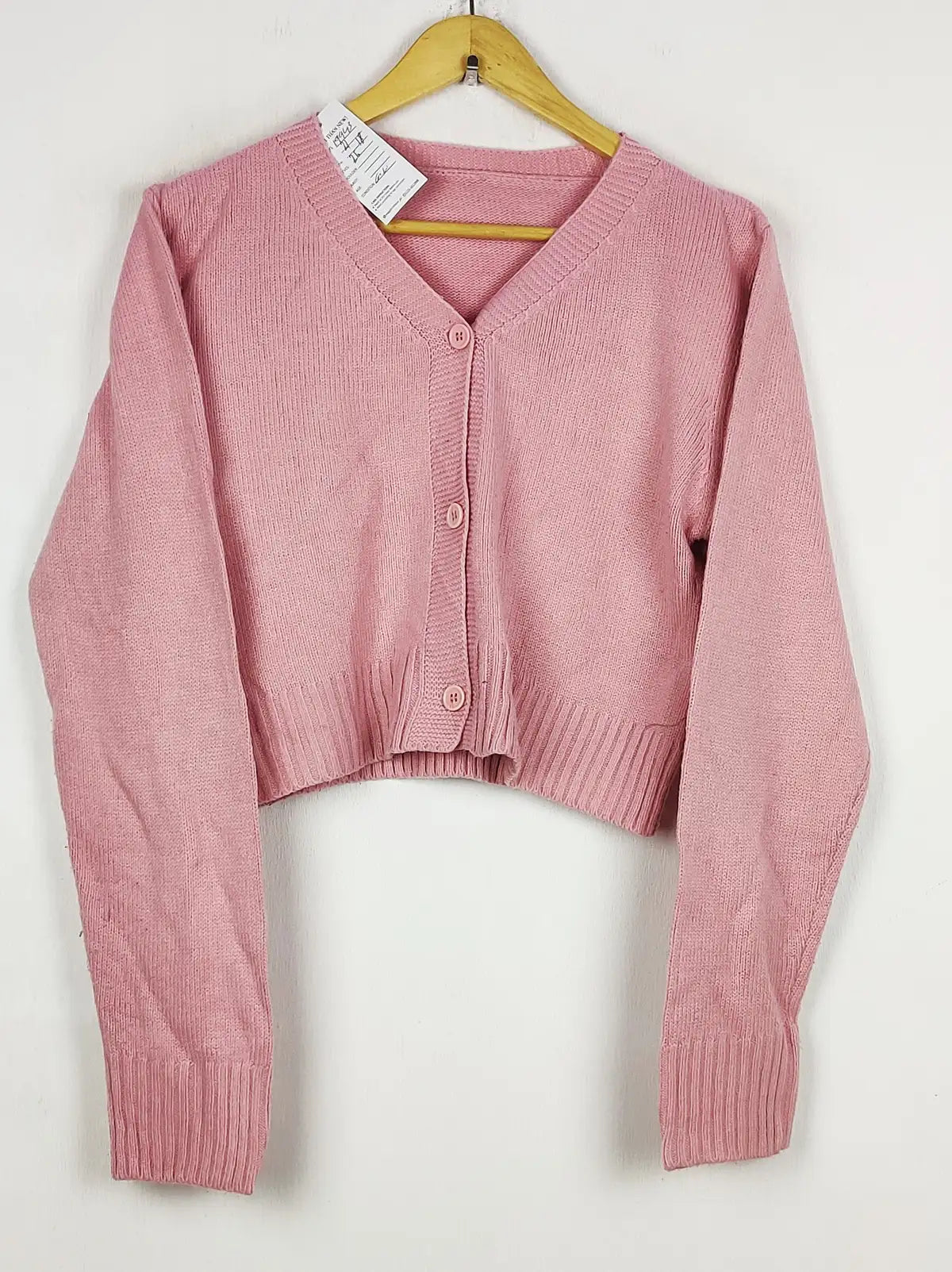 Buy online pre-used pre-loved 100% authentic & Original branded Unknown Brand (LS-19943) available in Pakistan. Top international brands avilable.