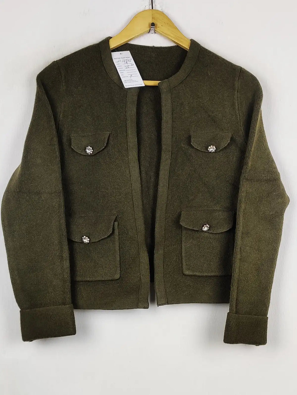 Buy online pre-used pre-loved 100% authentic & Original branded Unknown Brand (LS-19947) available in Pakistan. Top international brands avilable.