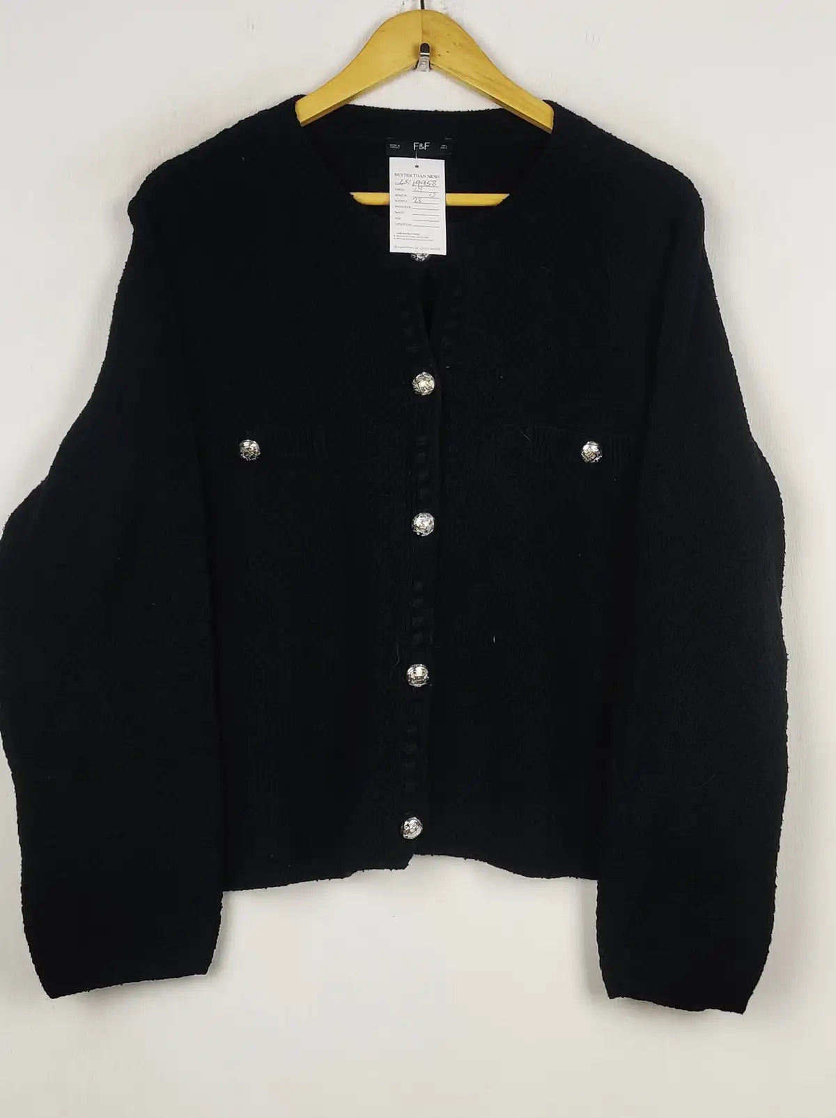 Buy online pre-used pre-loved 100% authentic & Original branded F&F (LS-19958) available in Pakistan. Top international brands avilable.