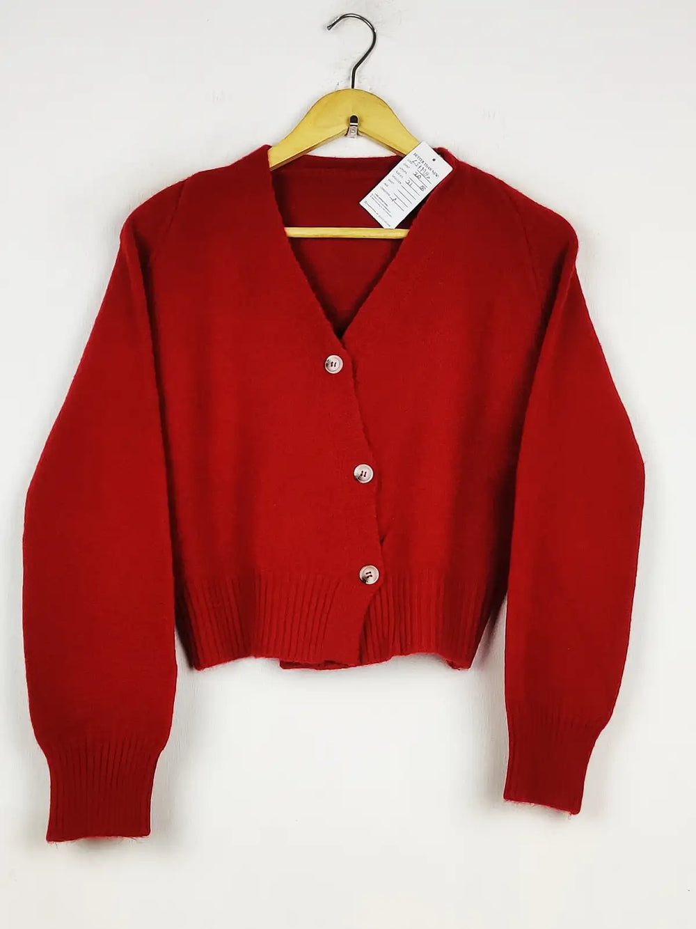 Buy online pre-used pre-loved 100% authentic & Original branded Unknown Brand (LS-19980) available in Pakistan. Top international brands avilable.