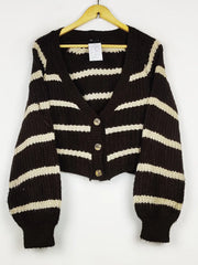 Buy online pre-used pre-loved 100% authentic & Original branded Boohoo (LS-19982) available in Pakistan. Top international brands avilable.