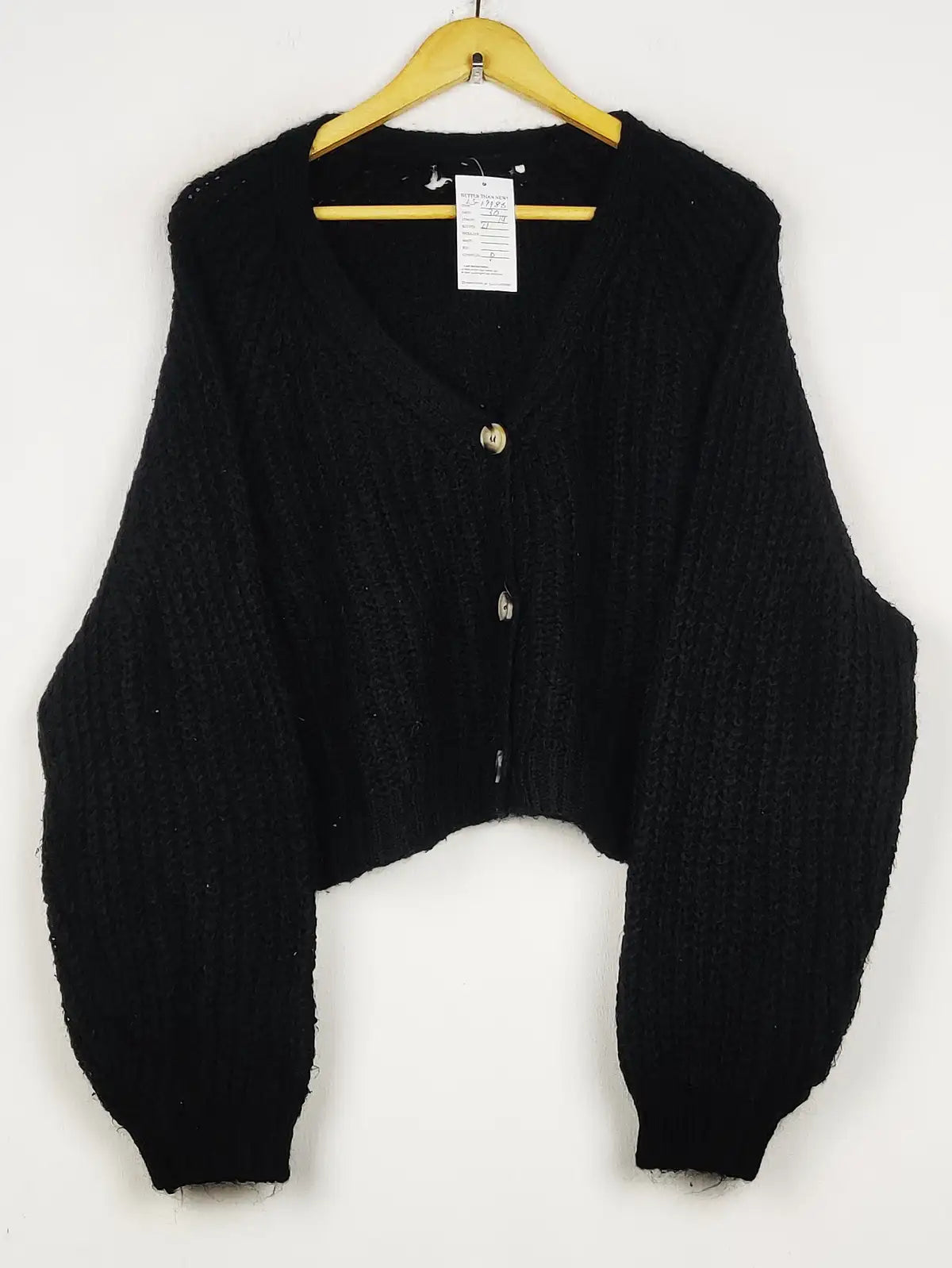 Buy online pre-used pre-loved 100% authentic & Original branded Primark (LS-19986) available in Pakistan. Top international brands avilable.