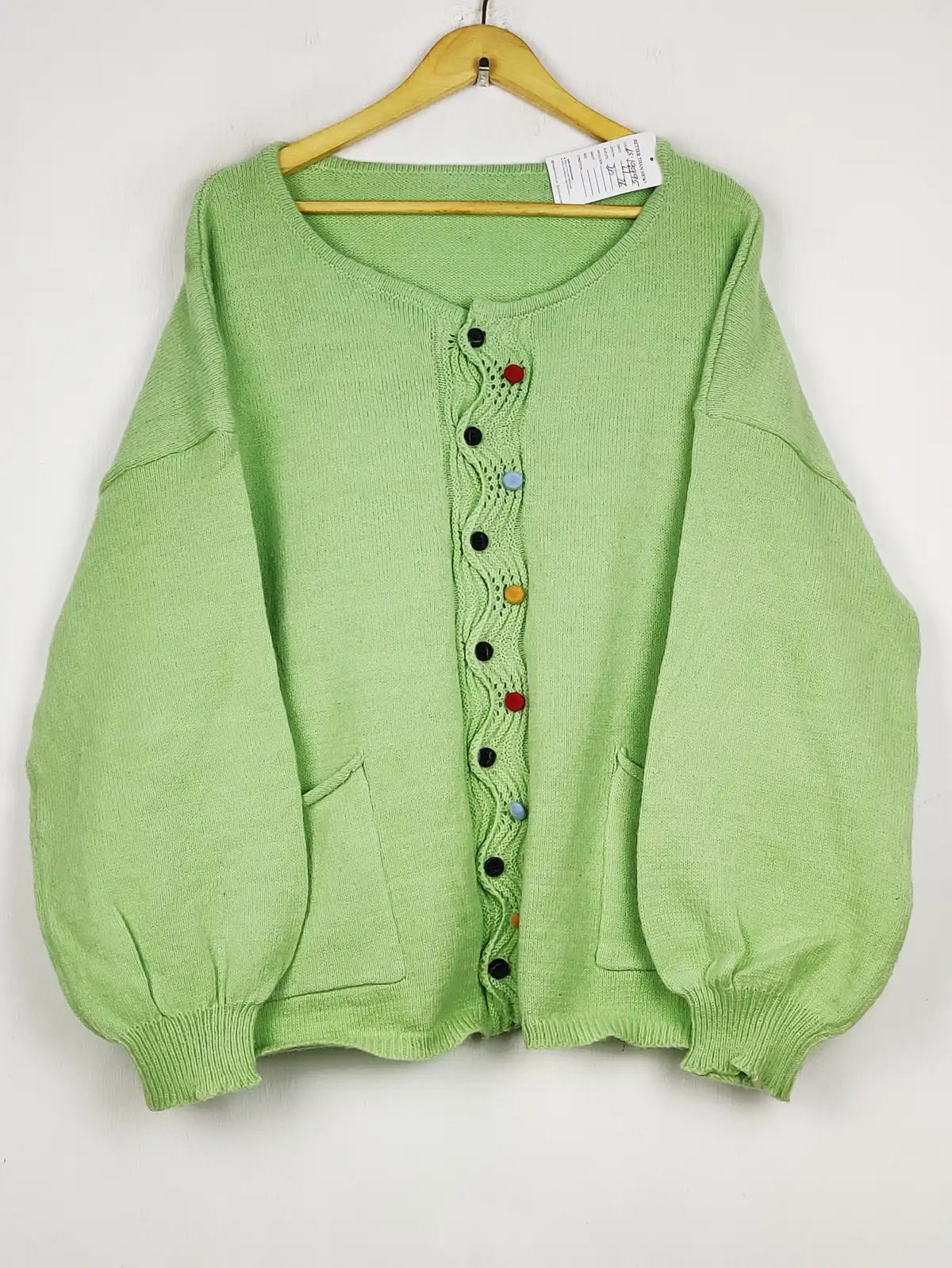 Buy online pre-used pre-loved 100% authentic & Original branded Unknown Brand (LS-19995) available in Pakistan. Top international brands avilable.