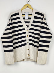 Buy online pre-used pre-loved 100% authentic & Original branded Zara (LS-19999) available in Pakistan. Top international brands avilable.